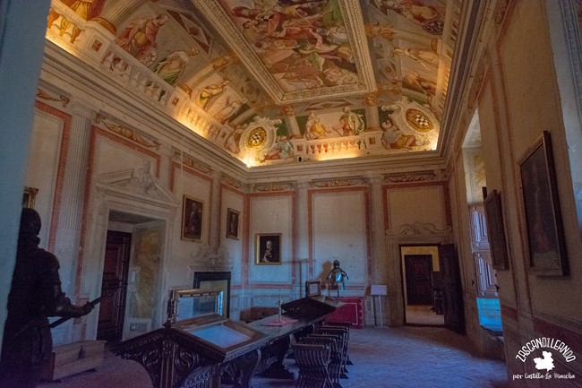 En esta sala se pueden apreciar frescos relacionados con la familia y antepasados de Álvaro de Bazán