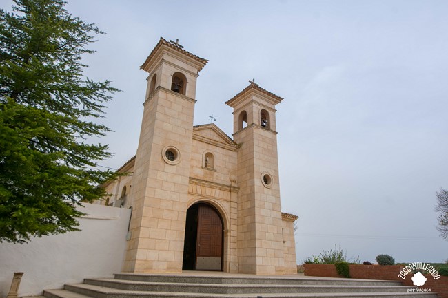 En este bonito templo se custodia la imagen del Santo Cristo de la Fe, de gran devoción en Casasimarro
