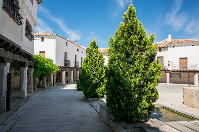 Este espacio encantador es el centro neurálgico de Almonacid de Zorita