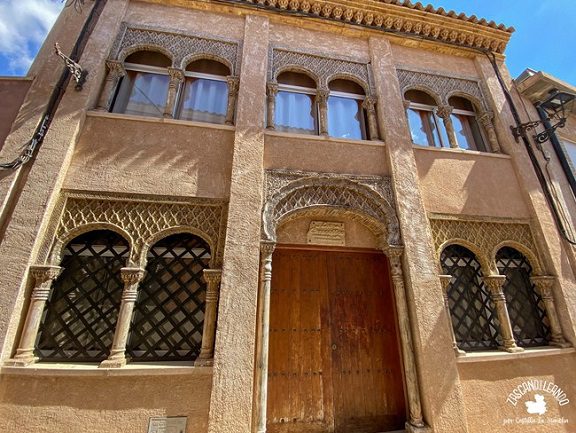 En el barrio de La Villa en Caudete podemos maravillarnos con algunas manifestaciones arquitectónicas muy reseñables